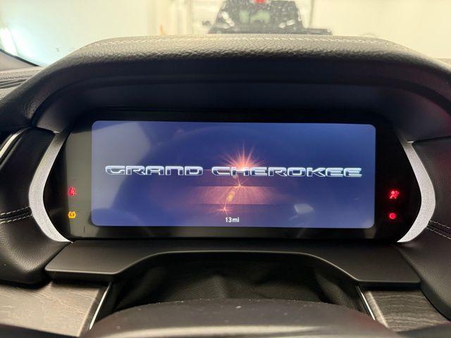 new 2025 Jeep Grand Cherokee car, priced at $50,051