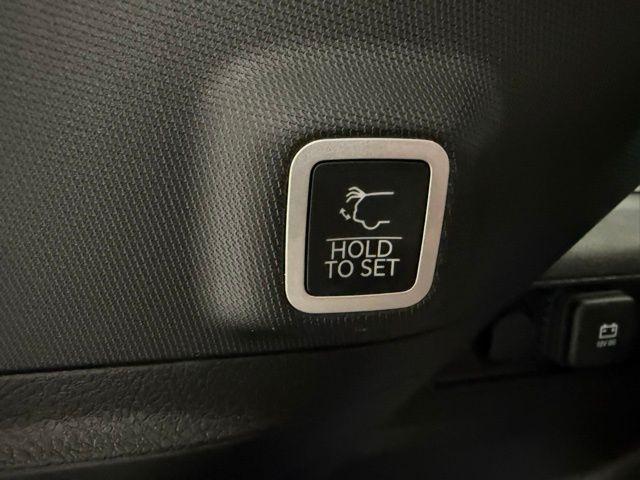 new 2025 Jeep Grand Cherokee car, priced at $50,051