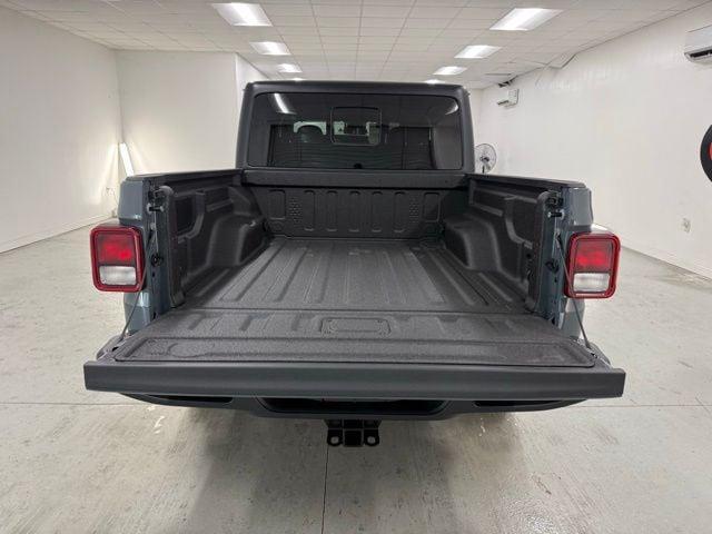 new 2025 Jeep Gladiator car, priced at $43,273