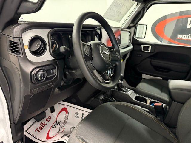 new 2026 Jeep Gladiator car, priced at $43,461