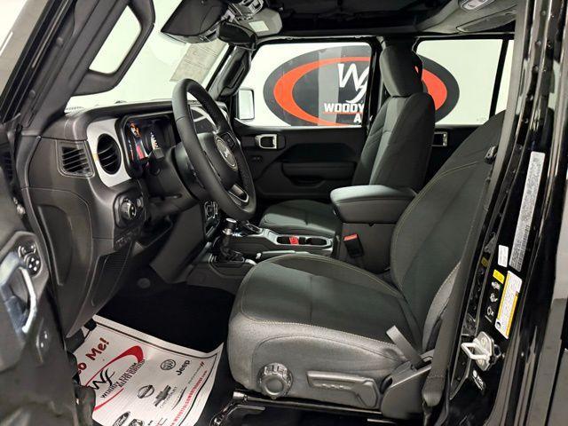 new 2026 Jeep Gladiator car, priced at $46,727