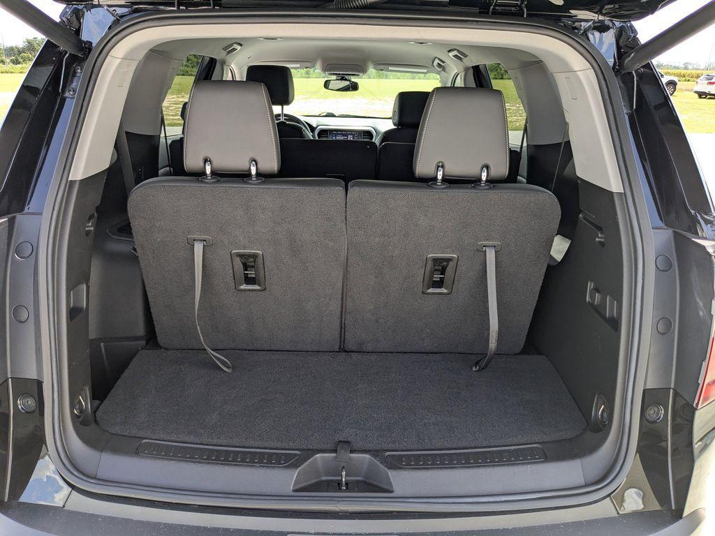 used 2023 GMC Acadia car