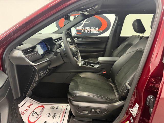 used 2025 Jeep Grand Cherokee L car, priced at $37,988