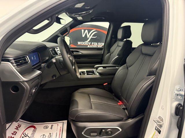 new 2026 Jeep Grand Wagoneer L car