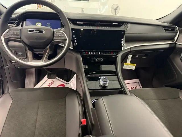 new 2026 Jeep Grand Cherokee car, priced at $47,450