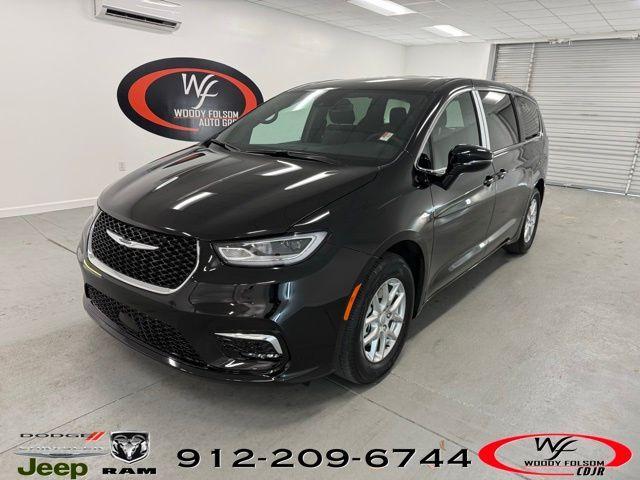 new 2026 Chrysler Pacifica car