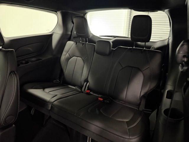 new 2026 Chrysler Pacifica car