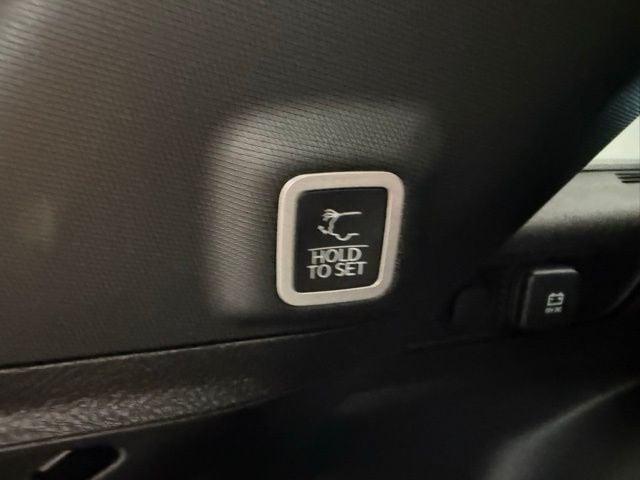 new 2025 Jeep Grand Cherokee car, priced at $39,951