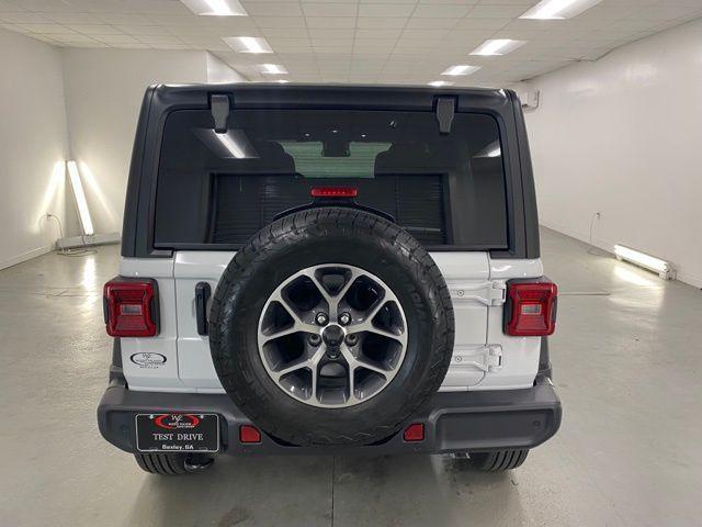 new 2025 Jeep Wrangler car, priced at $44,456