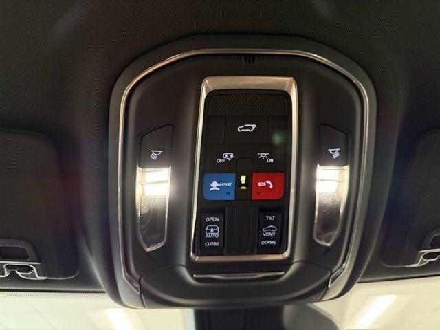 new 2026 Jeep Grand Cherokee L car