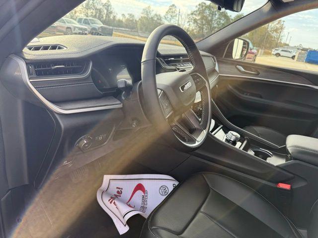 new 2025 Jeep Grand Cherokee L car, priced at $51,813