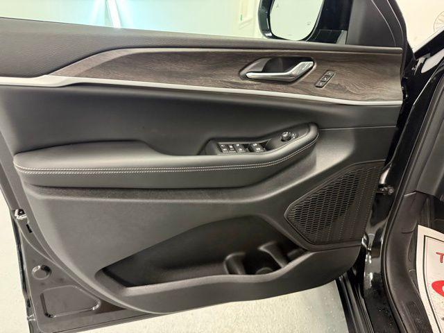 new 2025 Jeep Grand Cherokee car, priced at $48,343