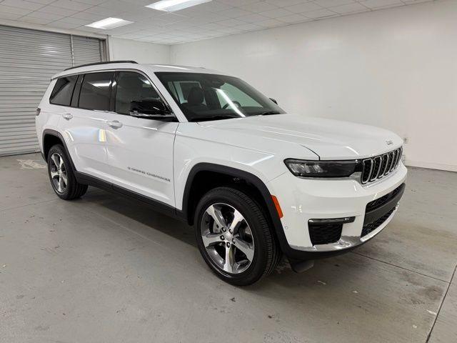 new 2025 Jeep Grand Cherokee L car, priced at $52,657