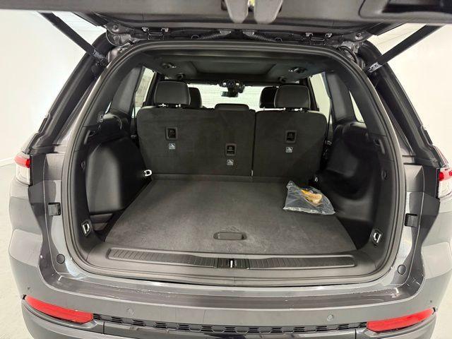 new 2025 Jeep Grand Cherokee car, priced at $50,973