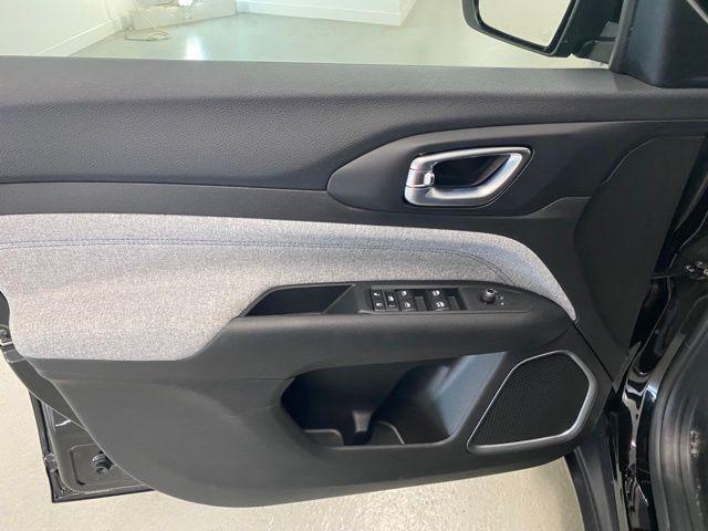 new 2025 Jeep Compass car, priced at $27,877