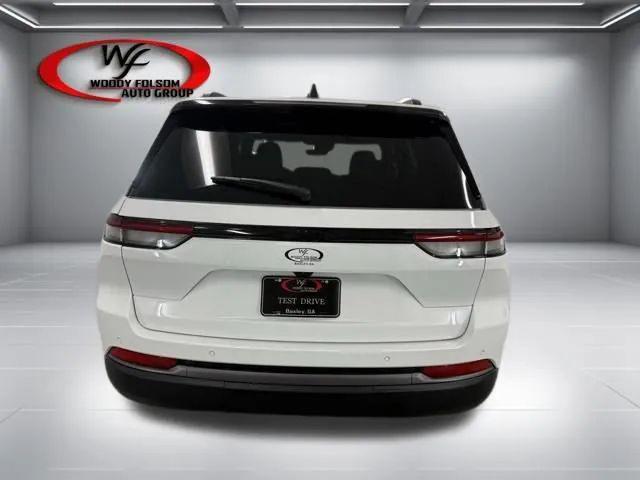 new 2026 Jeep Grand Cherokee car, priced at $45,969