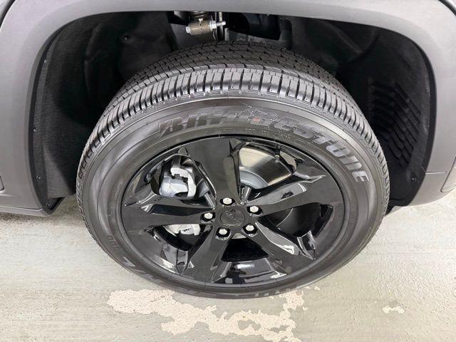 new 2025 Jeep Grand Cherokee L car, priced at $46,019