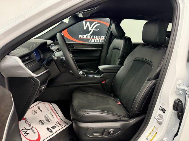 new 2026 Jeep Grand Cherokee car, priced at $46,285