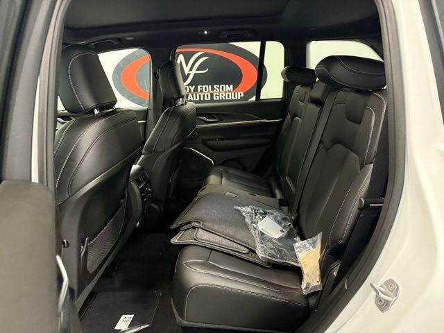 new 2026 Jeep Grand Cherokee car, priced at $47,954