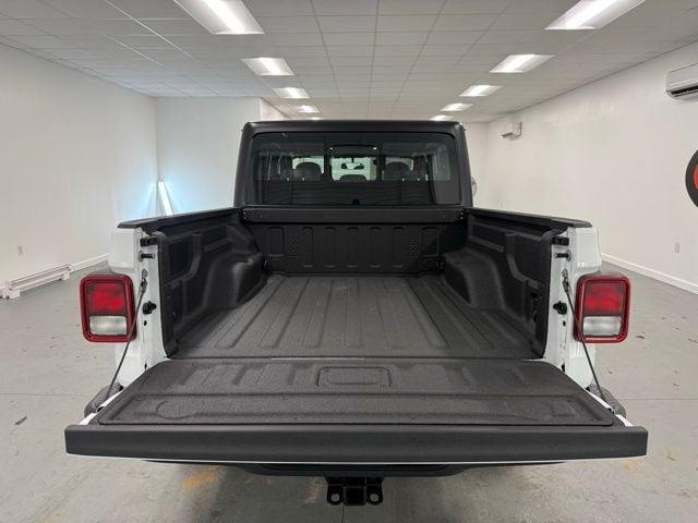 new 2026 Jeep Gladiator car