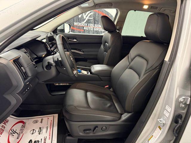used 2025 Nissan Pathfinder car, priced at $38,500