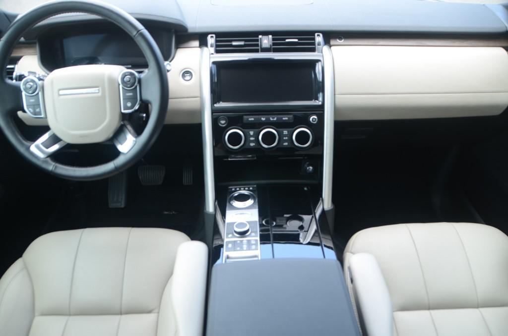 used 2018 Land Rover Discovery car, priced at $17,990