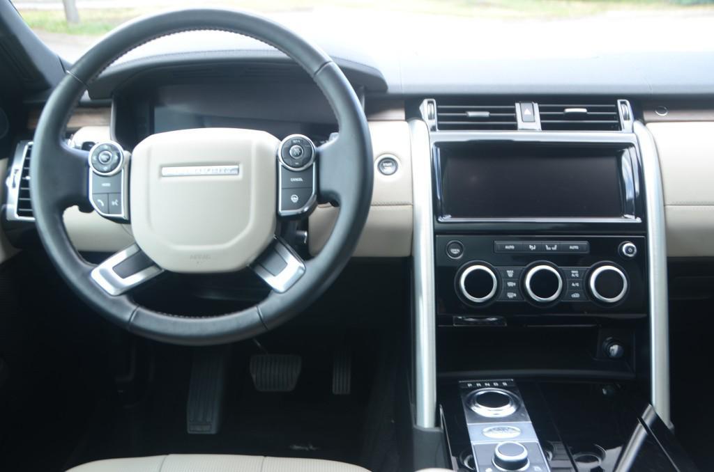 used 2018 Land Rover Discovery car, priced at $17,990
