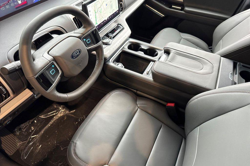 new 2025 Ford Expedition car, priced at $74,680