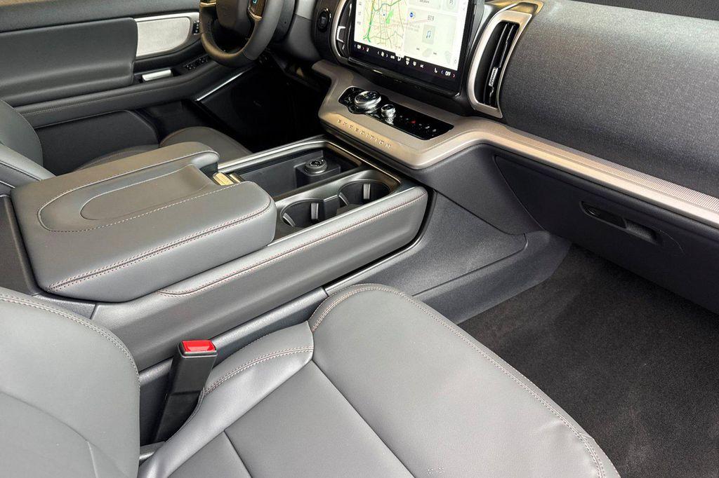 new 2025 Ford Expedition car, priced at $74,680