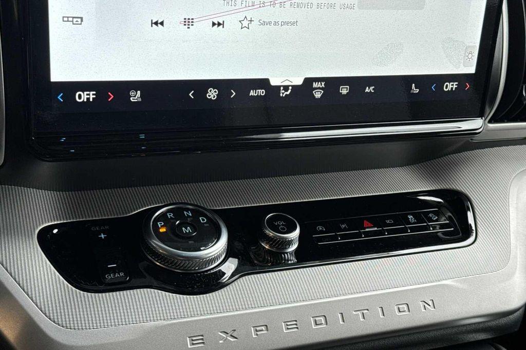 new 2025 Ford Expedition car, priced at $74,680