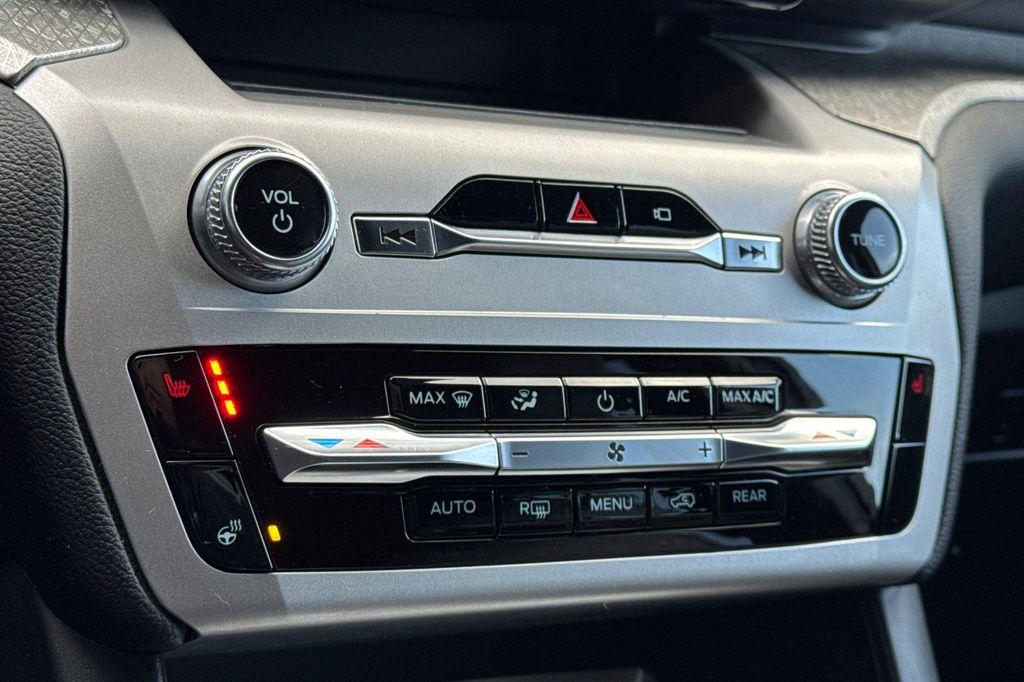 used 2022 Ford Explorer car, priced at $30,999