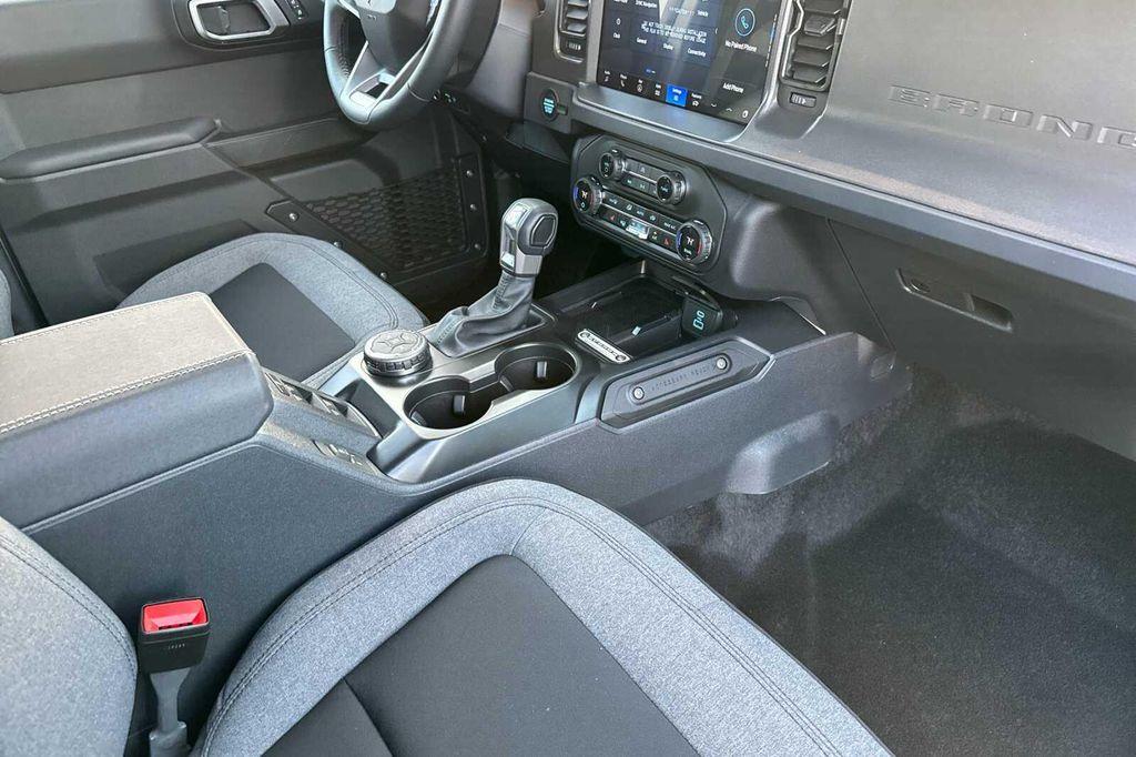 new 2025 Ford Bronco car, priced at $48,965