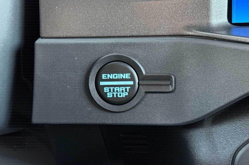 new 2025 Ford Bronco car, priced at $60,304