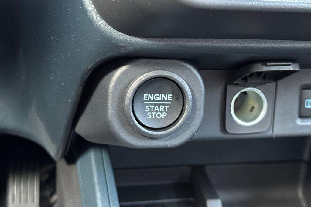 new 2025 Ford Maverick car, priced at $42,033