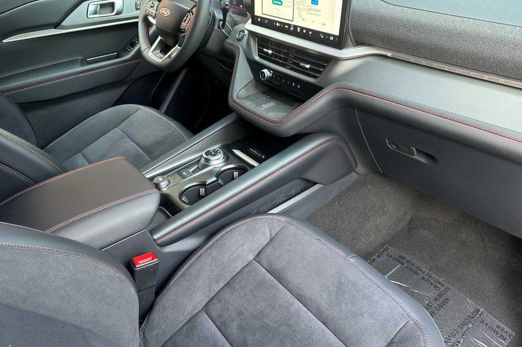 new 2025 Ford Explorer car, priced at $64,255