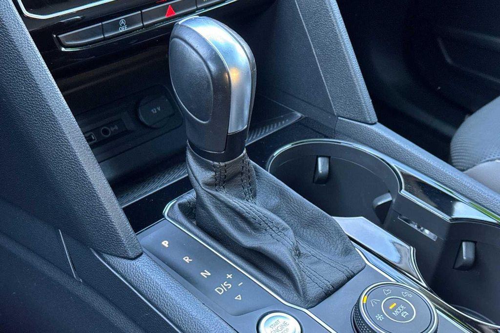 used 2021 Volkswagen Atlas car, priced at $29,999