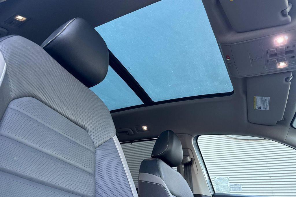 used 2021 Volkswagen Atlas car, priced at $29,999