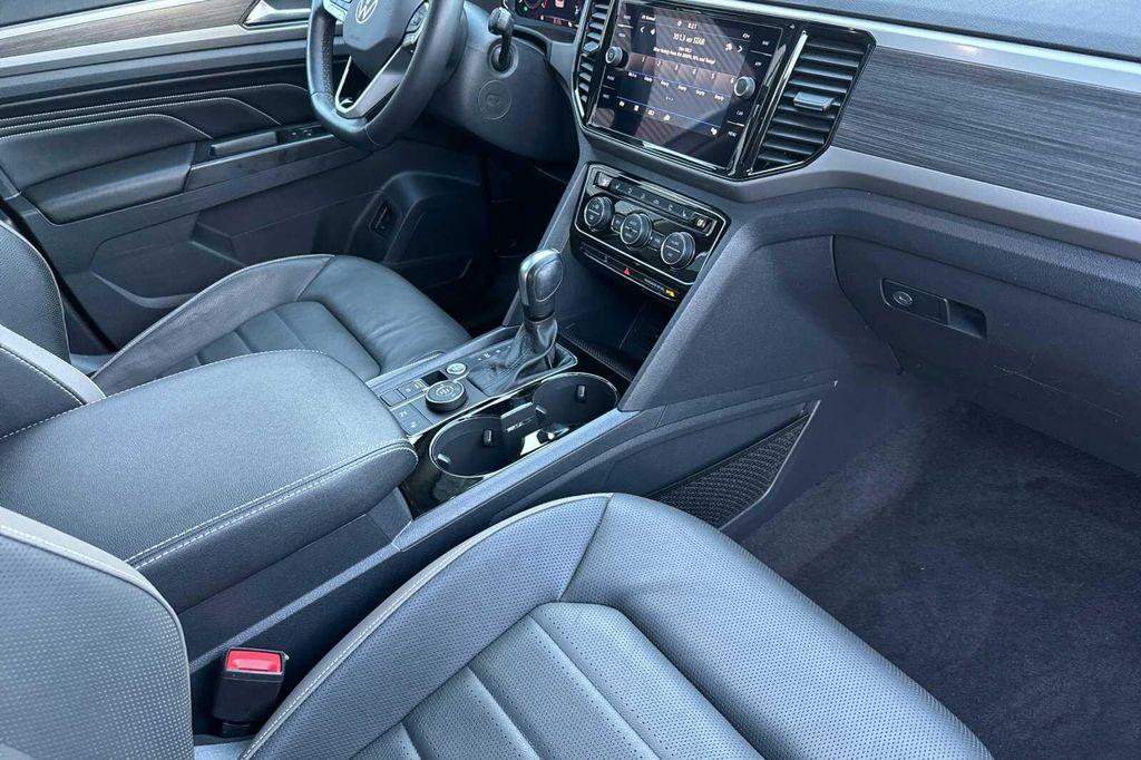 used 2021 Volkswagen Atlas car, priced at $29,999