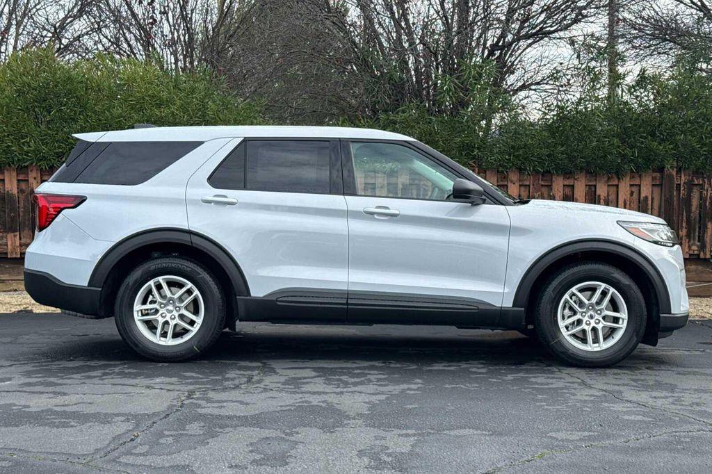 new 2026 Ford Explorer car, priced at $40,160