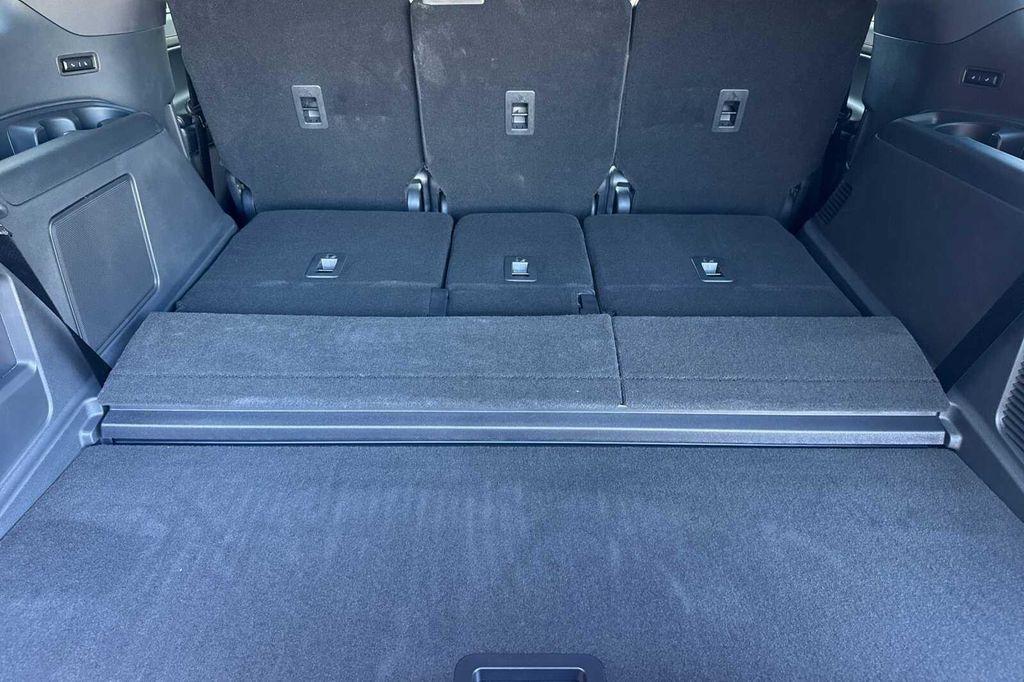 new 2026 Ford Expedition car, priced at $86,330