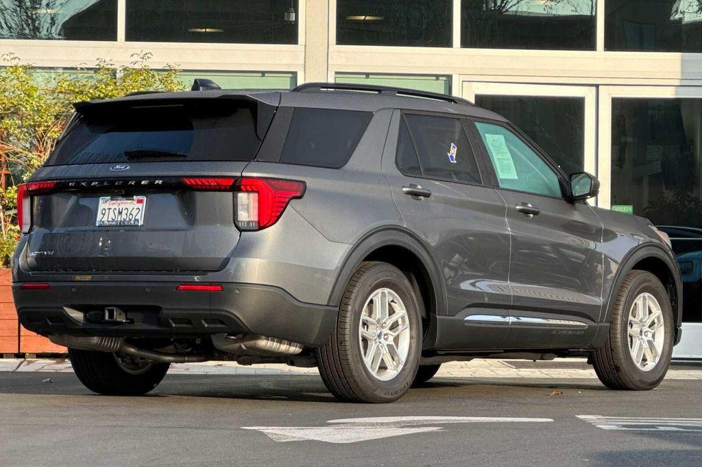 new 2025 Ford Explorer car, priced at $39,950
