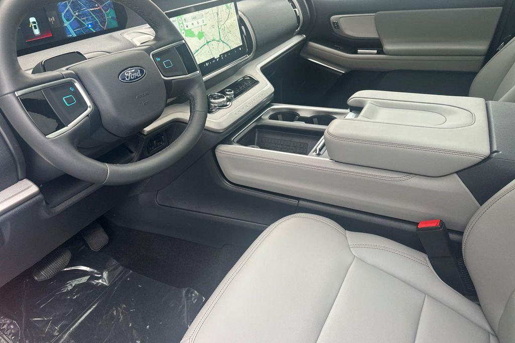 new 2025 Ford Expedition car, priced at $74,590