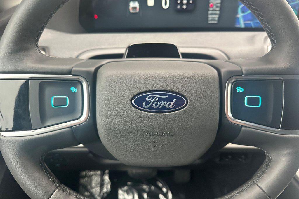 new 2025 Ford Expedition car, priced at $74,590