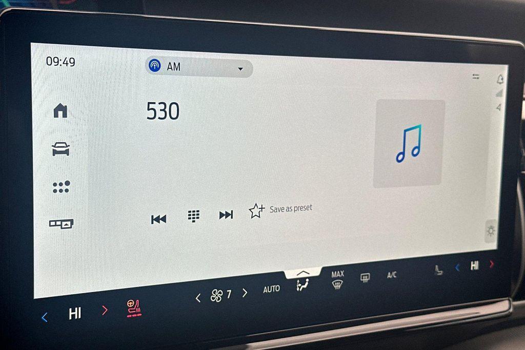 new 2025 Ford Expedition car, priced at $74,590