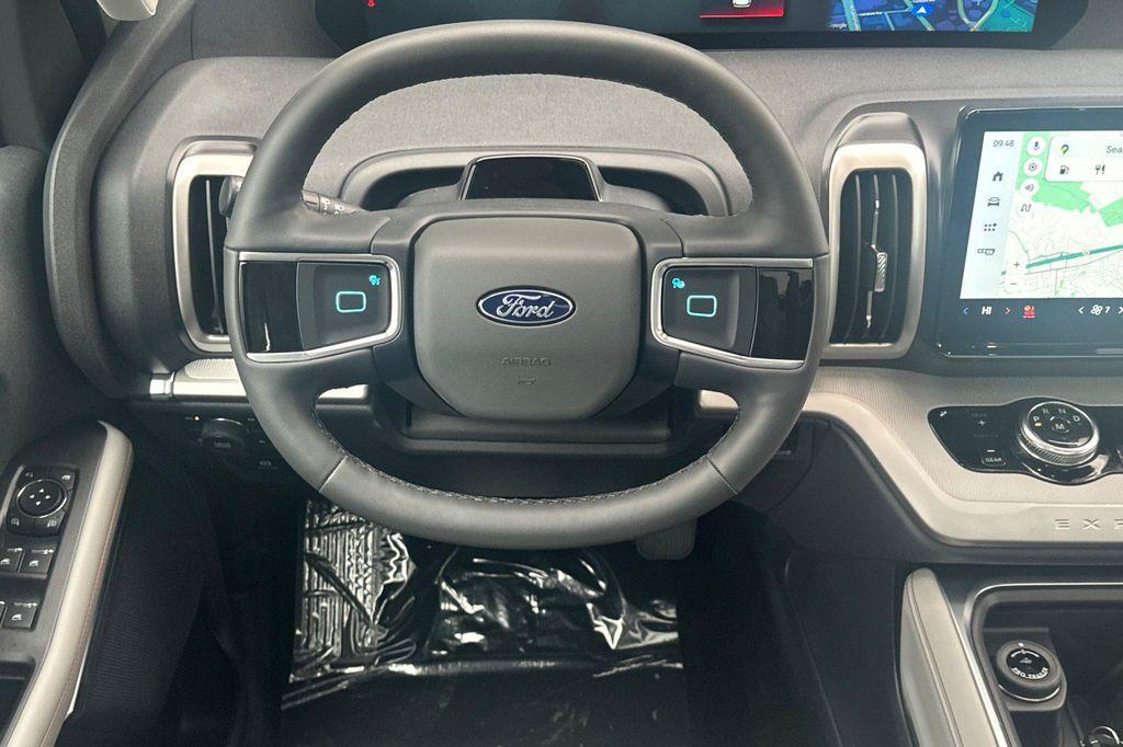 new 2025 Ford Expedition car, priced at $74,590
