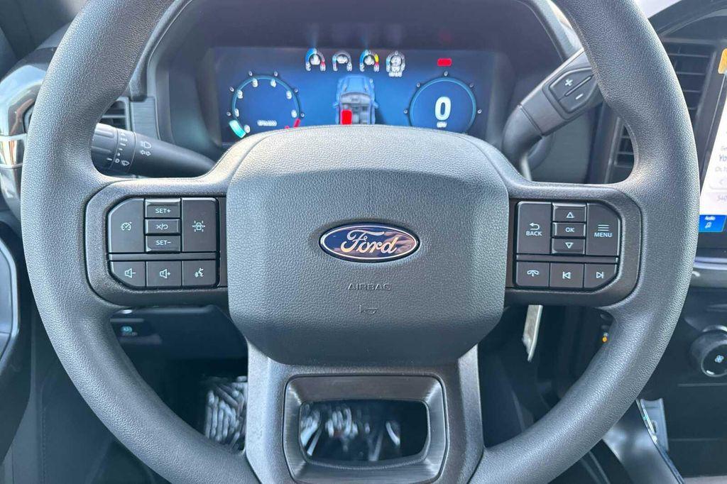 new 2025 Ford F-150 car, priced at $51,602