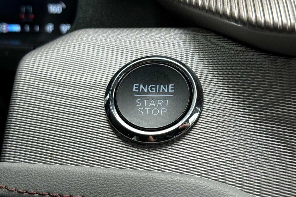 new 2025 Ford Explorer car, priced at $43,082