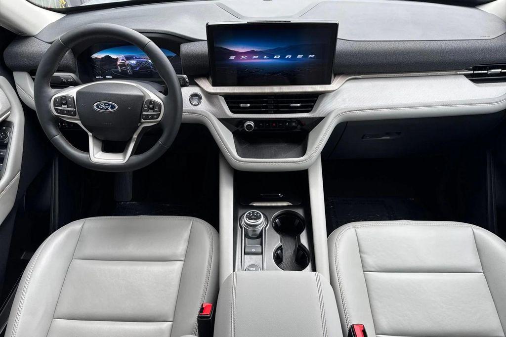 new 2025 Ford Explorer car, priced at $43,082