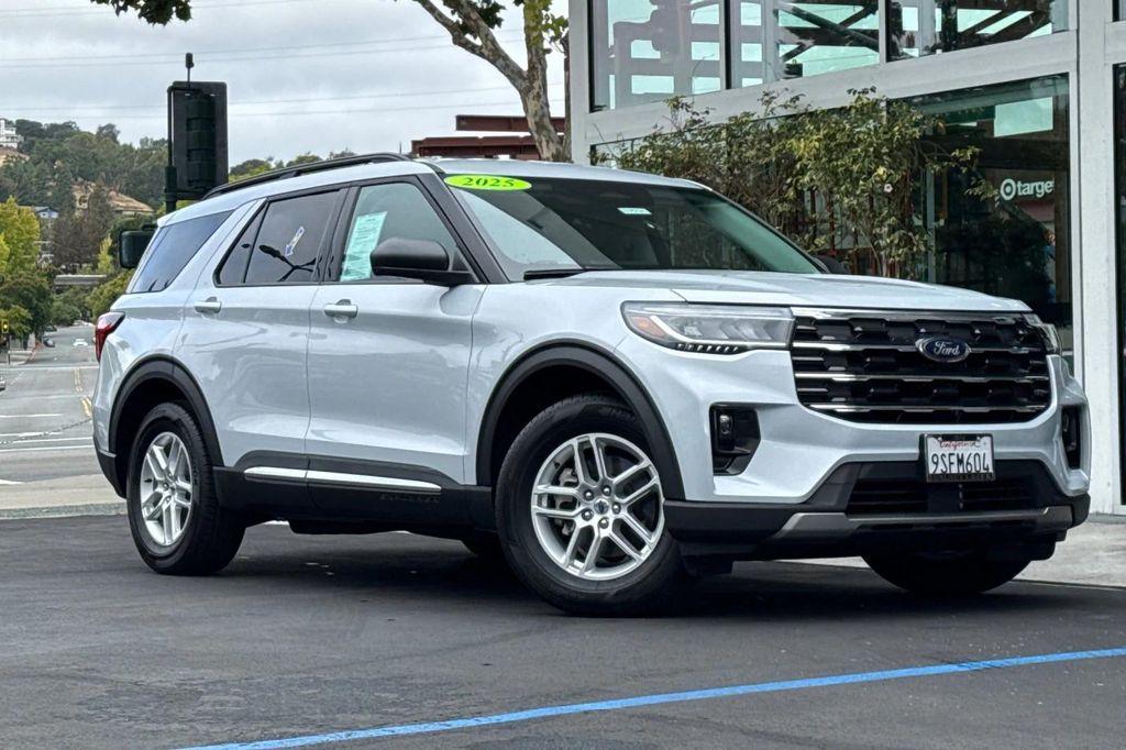new 2025 Ford Explorer car, priced at $43,082