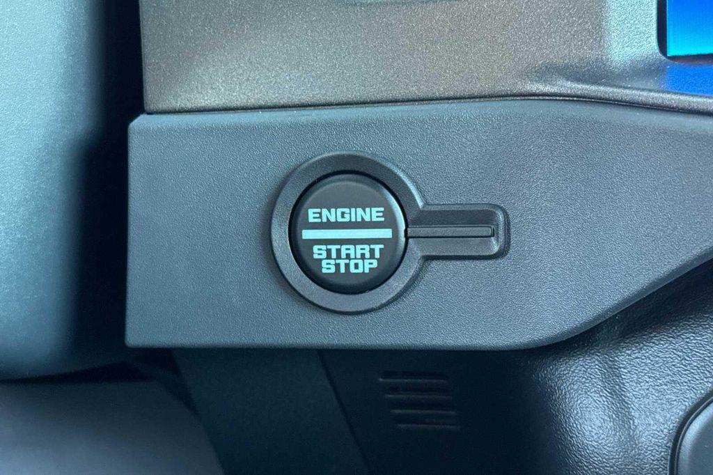 new 2025 Ford Bronco car, priced at $43,785